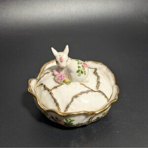 Royal Albert Old Country Roses Bunny Rabbit Trinket Jewelry Box Figurine Floral